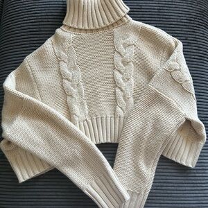 Cream Cable-Knit Turtleneck Sweater Crop - Women